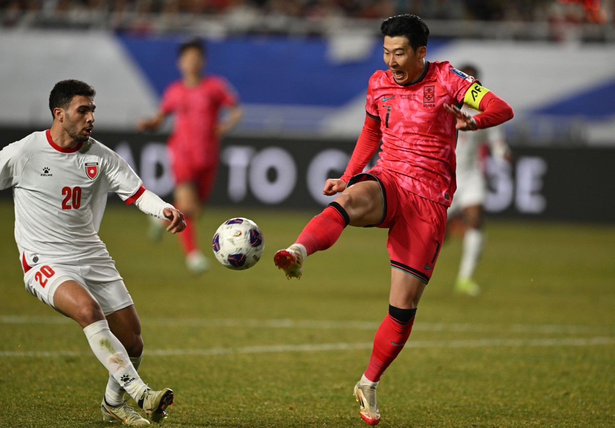 阿贾克斯临时主帅：本菲卡第一球是越位的，这不应该发生