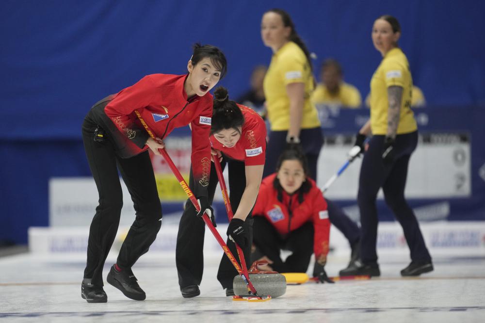 官方：札幌外援中锋巴卡约科因家庭事务离队，无缘出战爱媛
