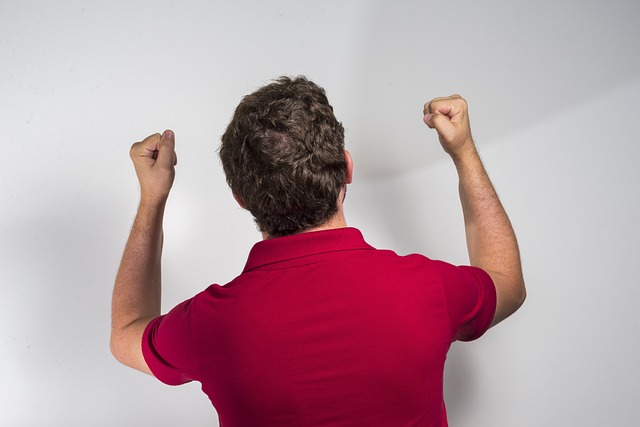 视的威胁回 视的威胁回